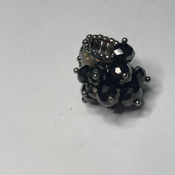 gunmetal gray and black fashion ring adjustable size costume jewelry - Picture 2 of 11